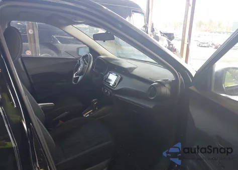 2021 Nissan Kicks S Xtronic Cvt z USA, uszkodzony, nr VIN 3N1CP5BVXML495432